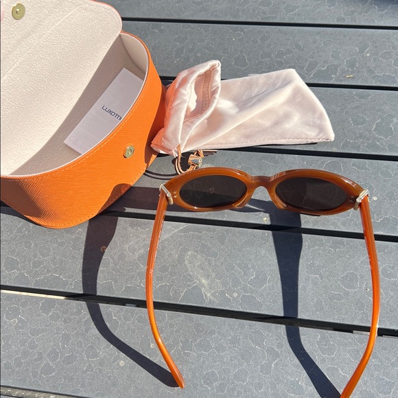 Tory Burch Opal Brown  Sunglasses - Picture 7 of 8